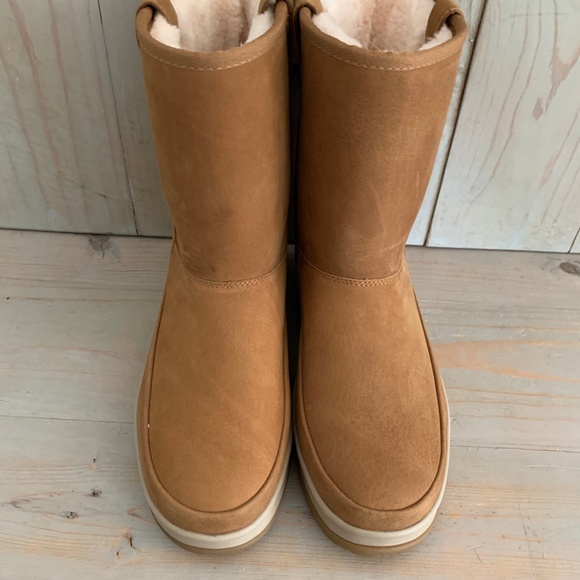 ugg classic short weather chestnut new boots - Picture 5 of 6
